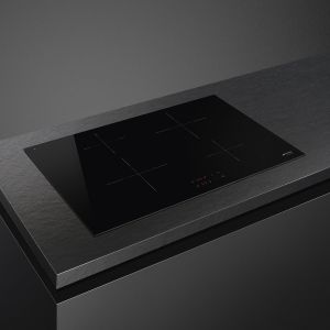 Plaque de cuisson induction SMEG semi-affleurante 70-75 cm Noir